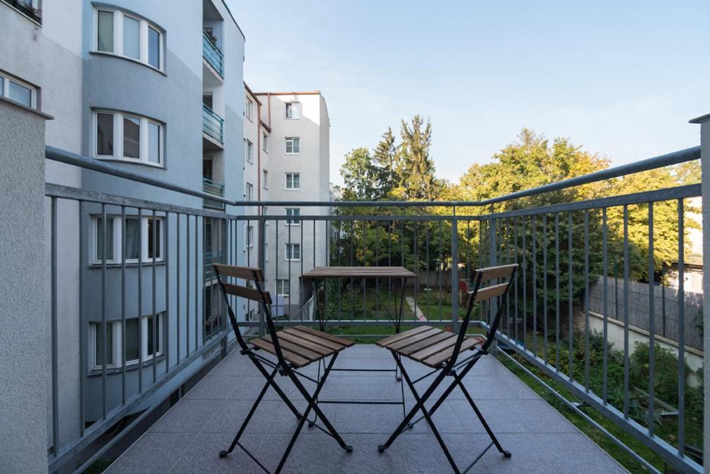Caring Family Close To The Center * Viena